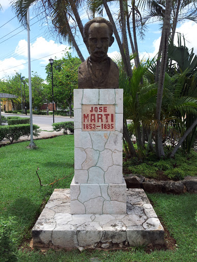 Busto A José Martí