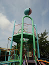 八王子公園内の子供の塔