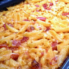 Creamy Mac 'n' Cheese with Ham and Tomatoes