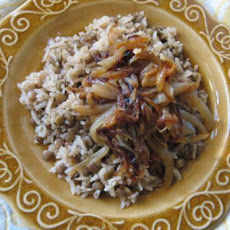 Palestinian Lentils and Rice With Crispy Onions