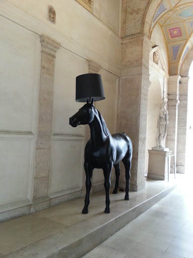 Concept Cheval Lampe