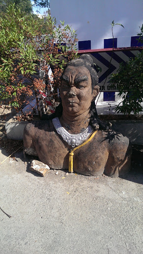 Hang Tuah Sculpture