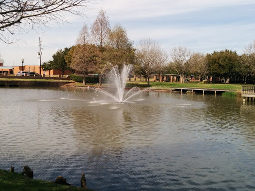 The Lakes Fountain 4