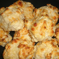 Cheddar-Garlic Biscuits