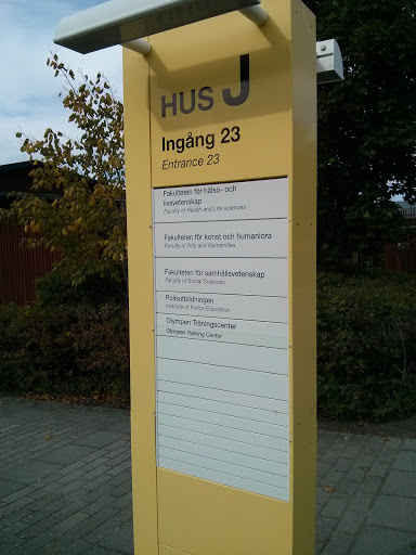 Hus J Ingång 23