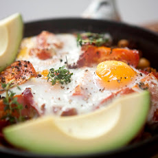 Chickpea, Tomato, and Roasted Red Pepper Skillet Breakfast