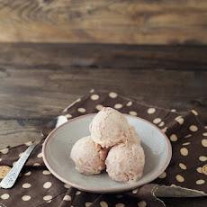 Strawberry Swirl Ice Cream