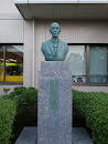 永田良吉先生の像