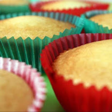 Vegan Golden Vanilla Cupcakes