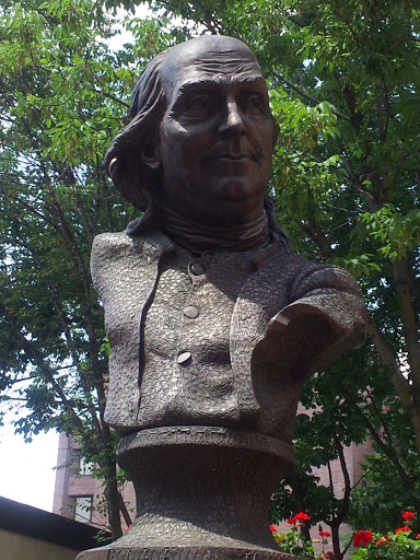 Benjamin Franklin bust