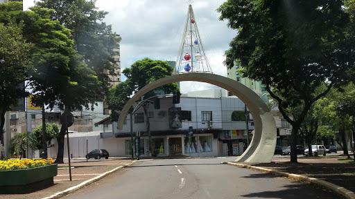 Pórtico Calçadão Av. Brasil