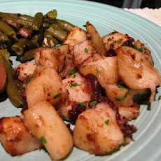 Roasted Potatoes in Golden Garlic Sauce (Treasure Trove #4)