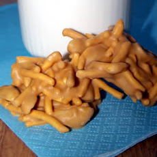 Peanut Butter Haystacks