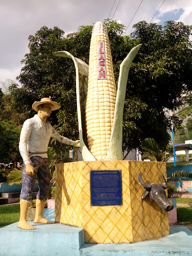 Ilagan Harvest Monument