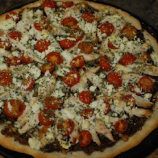 Chicken Pizza With Caramelized Red Onion