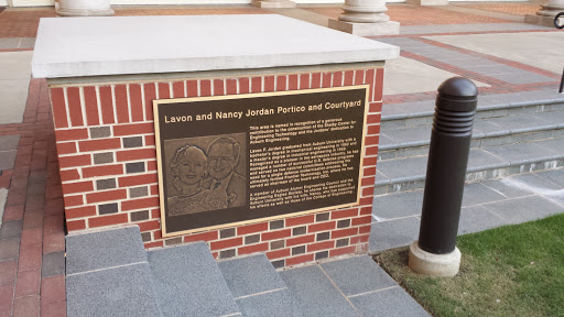 Lavon And Nancy Jordan Courtyard- Auburn University