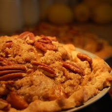 Yummy Crunchy Caramel Apple Pie