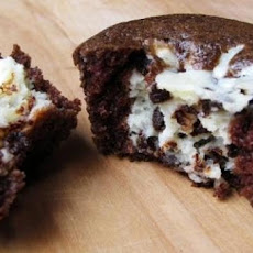 Chocolate Cupcakes With Cheesecake Centers