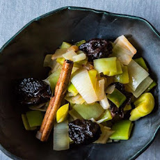 Greek-Style Leeks with Prunes and Cinnamon