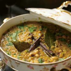 Suvir Saran's Black-Eyed Pea Curry