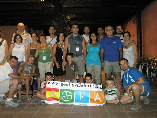 geobokeron 2008, "gente perita"