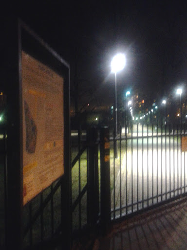 Wejście Do Parku Znicza