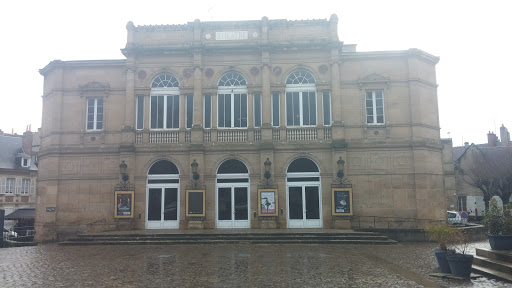 Moulins, Facade Du Théâtre