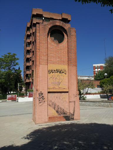 Torre Del Reloj Sin Reloj