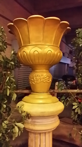 Lotus Vase at Western Hotel Taipa