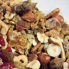 Apple Spice-Raisin Snack Mix