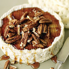 Baked Brie with Caramelized Pecans