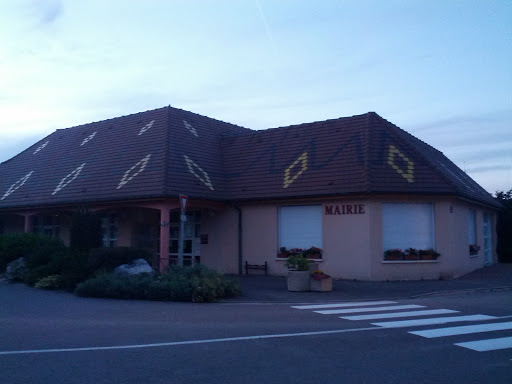 Mairie De Pouilly Sur Saône