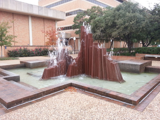 UT-Arlington South Library Fountain