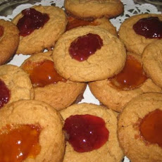 Quick and Easy Peanut Butter and Jelly Cookies