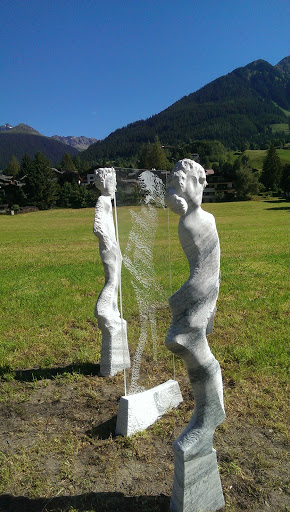 Marmor und Glas Skulpturen