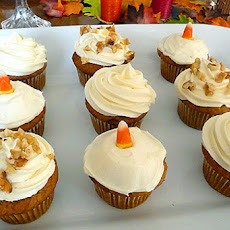 Pumpkin Cupcakes With Cream Cheese Frosting