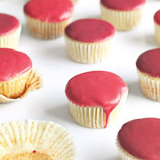 Vanilla Cupcakes with Fruit Glaze