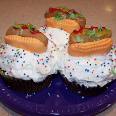 Hot Dog Cupcakes