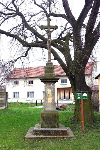 Kříž v Kelčicích