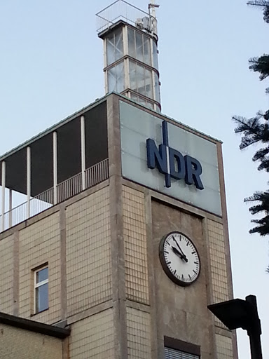 NDR Turm Uhr