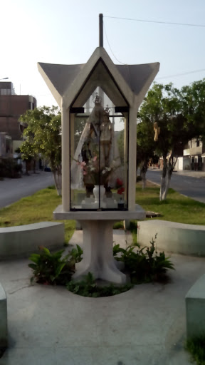 Gruta De Virgen De Carmen