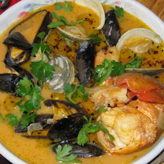 Mariscada En Recado (Shellfish Stew)