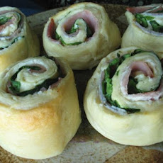 Spinach Cheese Pinwheels