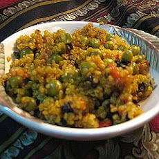 Spanish Quinoa With Figs and Pimientos