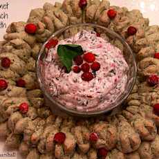 Holiday Spinach Bread Wreath (with Cranberry Spinach 'Wow' Dip