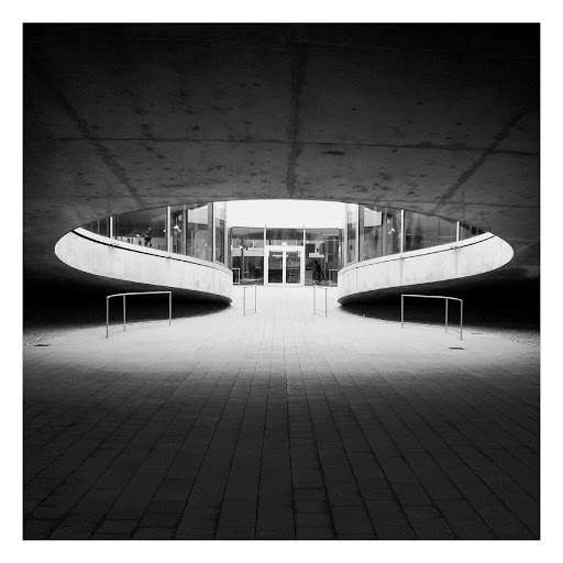 EPFL / RLC Double Hole