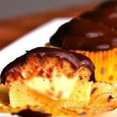 Boston Cream Cupcakes with Chocolate Ganache Frosting