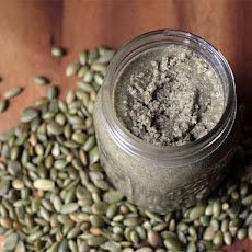 DIY Pumpkin (Pie) Seed Butter