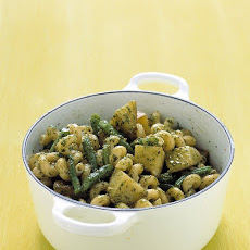 Pasta with Pesto, Potatoes, and Green Beans