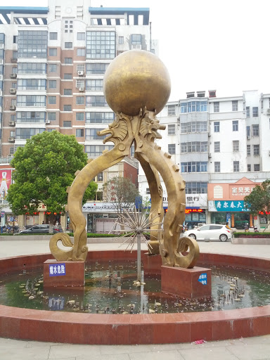 龙安广场雕塑- Longan Square's Statue